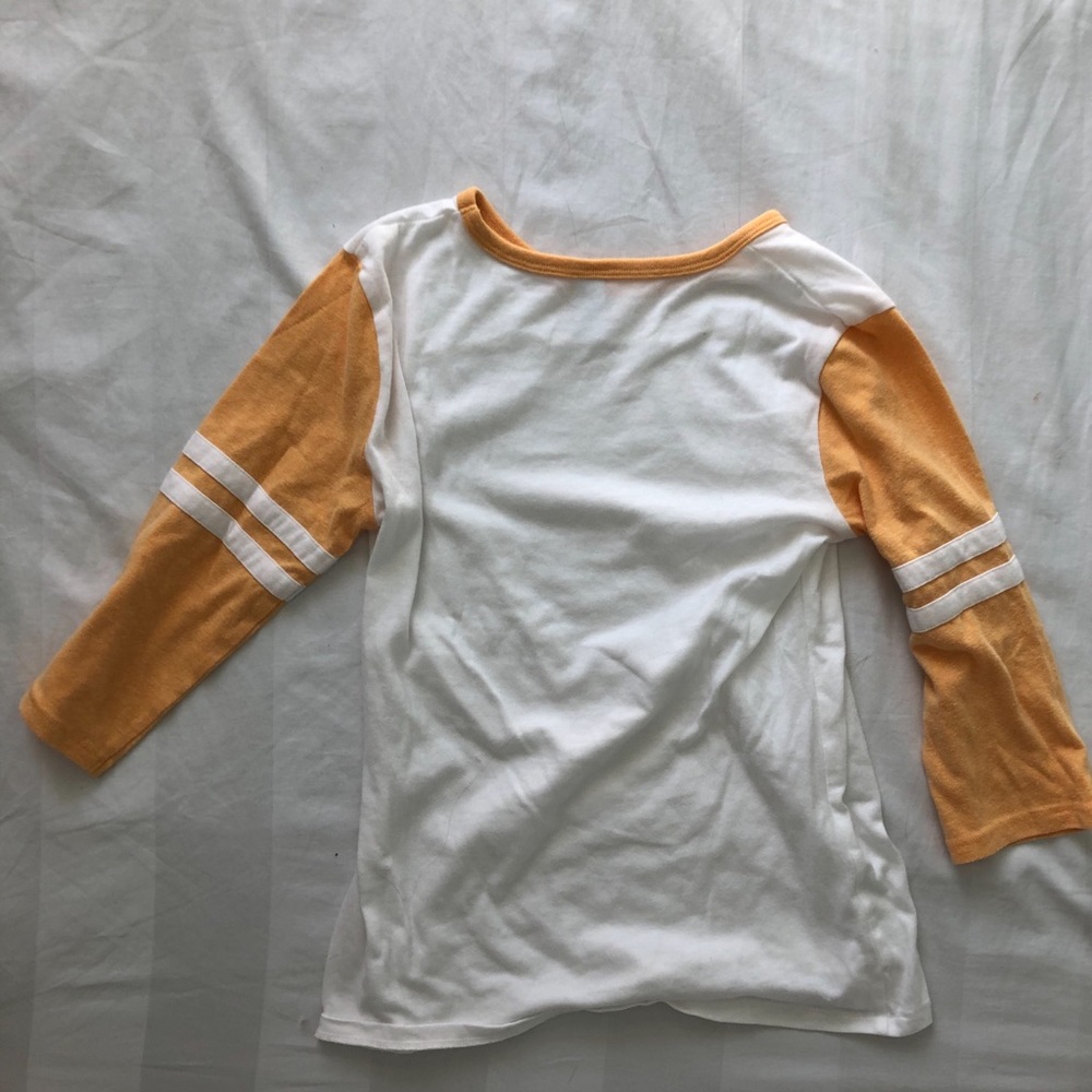 Mid length sleeve t shirt